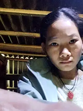 gio-thu online show from 11/19/25, 06:13