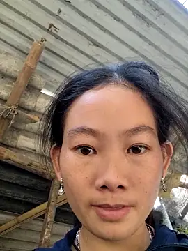 gio-thu online show from 11/24/25, 05:40