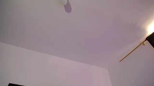 Kari Ruiz  online show from 03/03/26, 08:15