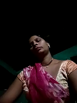 Snapshot of Rt_shreya chatting on 05/06/26, 06:13 Rt shreya online show from 05/06/26, 06:13