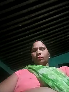 Snapshot of Rt_shreya chatting on 05/07/26, 04:23 Rt shreya online show from 05/07/26, 04:23