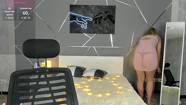 scent  of woman online show from 01/14/26, 08:09