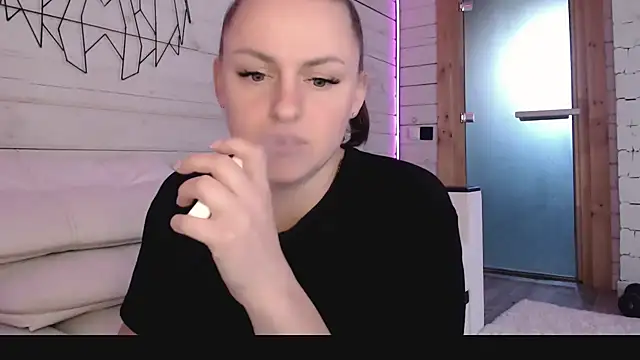 CandyBunie online show from 01/14/26, 05:13