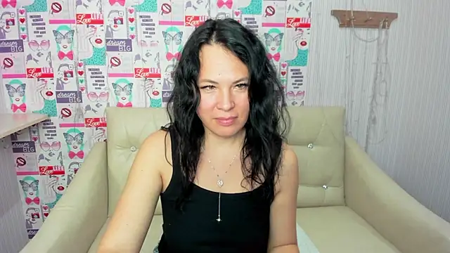 Victoria Panther online show from 11/04/25, 09:41