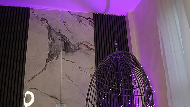 RachelRavee online show from 11/22/25, 05:17