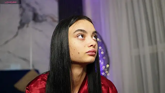 RachelRavee online show from 12/03/25, 05:04