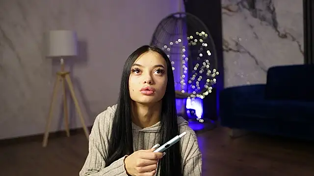 RachelRavee online show from 01/06/26, 05:22