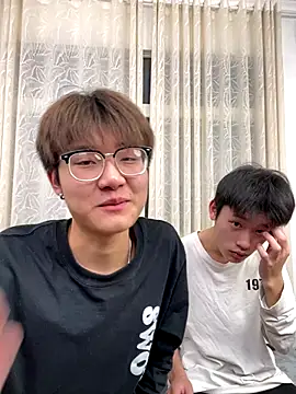 KK-cuteboy online show from 11/18/25, 10:20