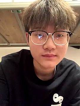 KK-cuteboy online show from 11/28/25, 10:40