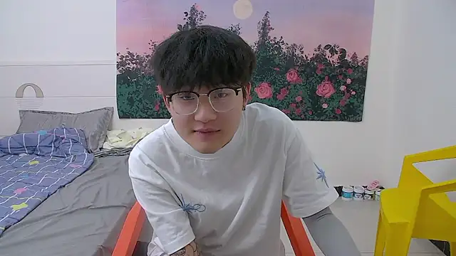 KK-cuteboy online show from 05/04/26, 01:07