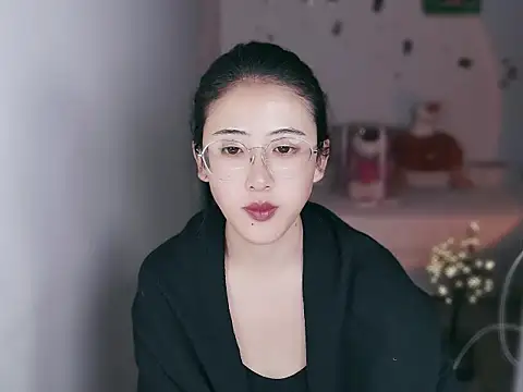 Queena  online show from 01/13/26, 01:22