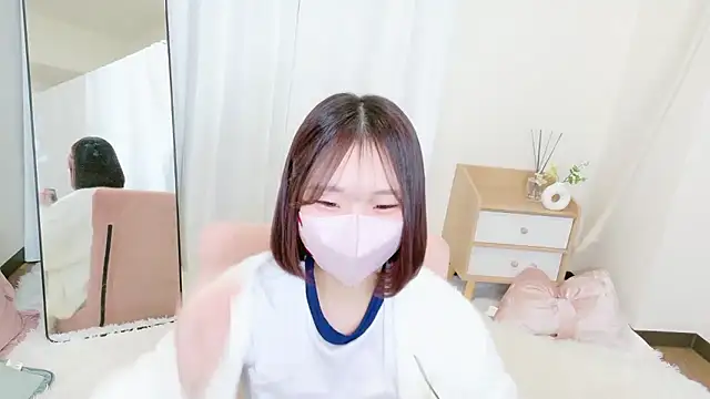 yuno-pi online show from 11/17/25, 11:05