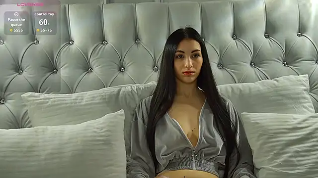 BettyLeen online show from 11/06/25, 04:24