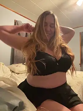 SugarMilkandHoney online show from 12/20/25, 12:51