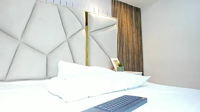 Snapshot of rebeca_brown_ chatting on 02/20/26, 12:16 rebeca brown online show from 02/20/26, 12:16