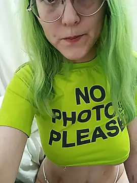 cute angel 666 online show from 10/18/25, 03:35