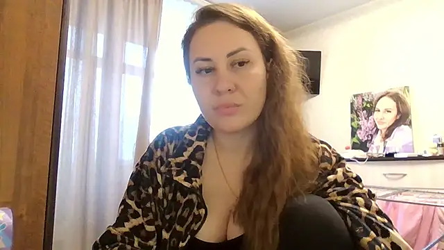 MeadowEyes online show from 10/21/25, 11:00