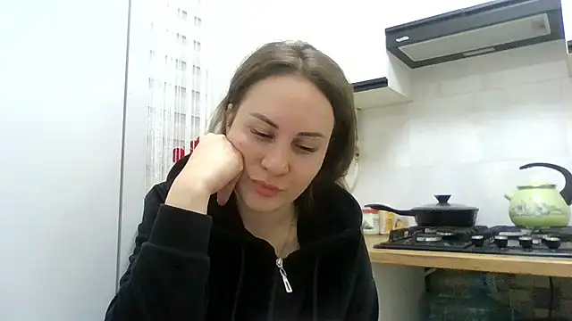 Snapshot of MeadowEyes chatting on 04/21/26, 06:55 MeadowEyes online show from 04/21/26, 06:55