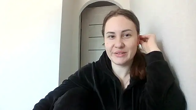 Snapshot of MeadowEyes chatting on 04/27/26, 07:06 MeadowEyes online show from 04/27/26, 07:06