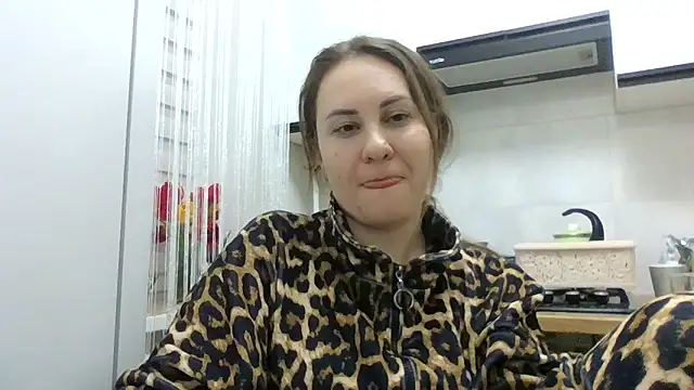 Snapshot of MeadowEyes chatting on 04/29/26, 07:42 MeadowEyes online show from 04/29/26, 07:42