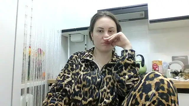 Snapshot of MeadowEyes chatting on 05/04/26, 08:05 MeadowEyes online show from 05/04/26, 08:05