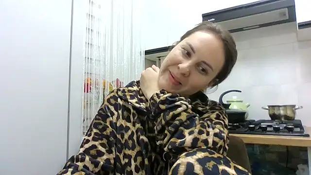 Snapshot of MeadowEyes chatting on 05/05/26, 08:17 MeadowEyes online show from 05/05/26, 08:17
