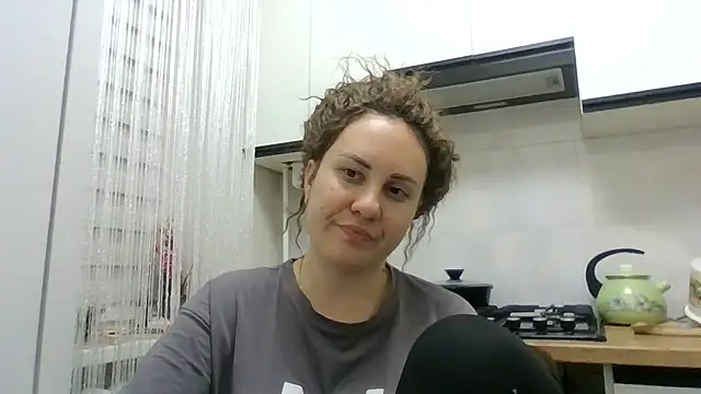 Snapshot of MeadowEyes chatting on 05/22/26, 07:08 MeadowEyes online show from 05/22/26, 07:08