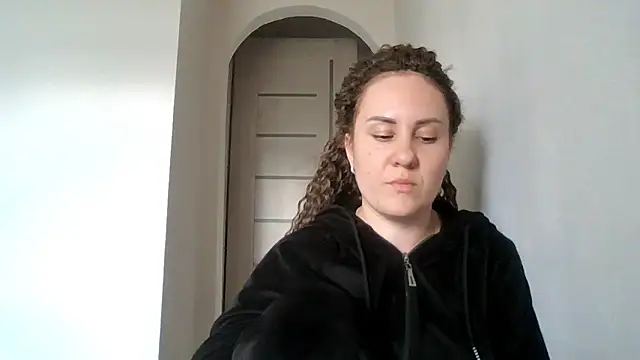 Snapshot of MeadowEyes chatting on 05/30/26, 12:24 MeadowEyes online show from 05/30/26, 12:24