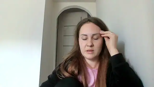 Snapshot of MeadowEyes chatting on 06/01/26, 01:02 MeadowEyes online show from 06/01/26, 01:02