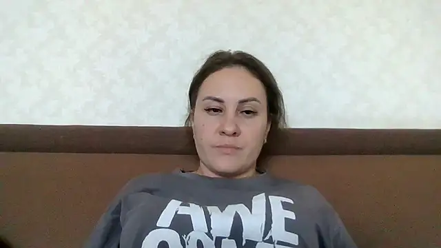 Snapshot of MeadowEyes chatting on 07/23/26, 03:54 MeadowEyes online show from 07/23/26, 03:54