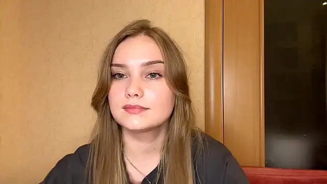 WillowSturiaIe online show from 10/19/25, 01:12