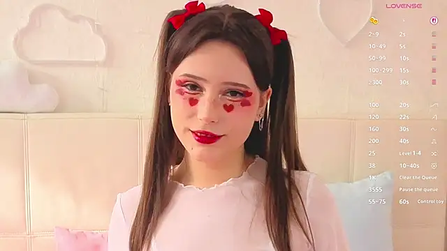 Snapshot of MoonliteDiva chatting on 02/13/26, 07:26 MoonliteDiva online show from 02/13/26, 07:26