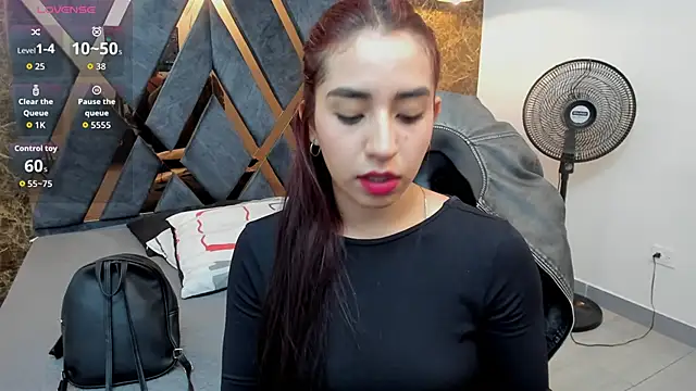 Vittoria Conti  online show from 04/17/26, 05:16