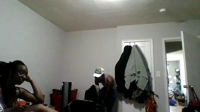 dezzidavill online show from 06/30/26, 10:44