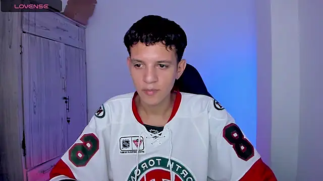 tylernova online show from 05/22/26, 01:35