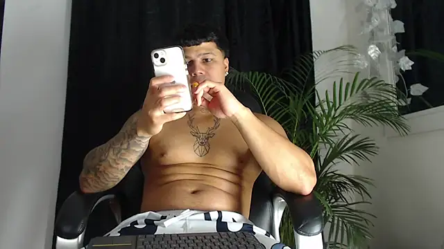 Boyhot 00 online show from 02/21/26, 01:50