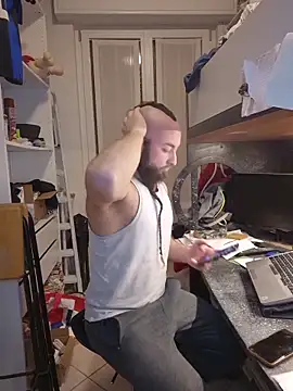 BeppeRagnar online show from 12/19/25, 04:25