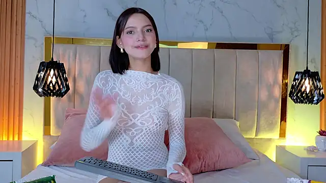 Snapshot of nina_gb chatting on 02/23/26, 09:01 nina gb online show from 02/23/26, 09:01