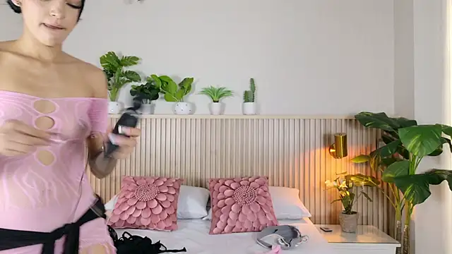 nina gb online show from 07/10/26, 08:33