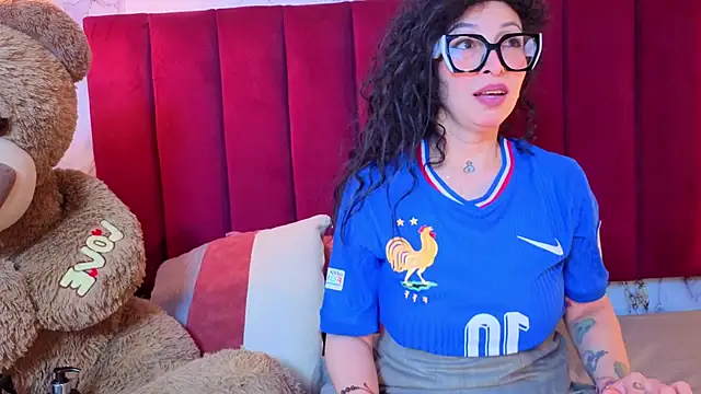 CHIARAJJONES online show from 07/14/26, 12:44