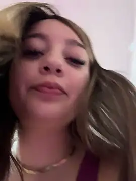   Lorelain   online show from 12/21/25, 12:18