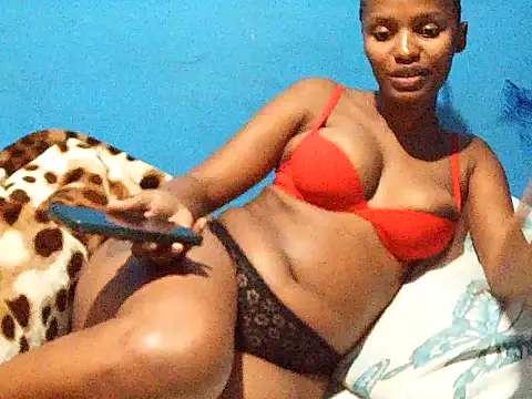 Snapshot of STOCKS24 chatting on 10/25/25, 12:07 STOCKS24 online show from 10/25/25, 12:07