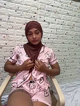 CelestSkyy online show from 11/08/25, 06:29