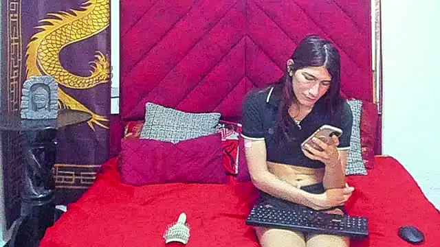 Pride couple online show from 01/08/26, 11:18