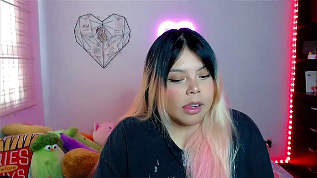 EllieMoonX online show from 02/08/26, 08:45