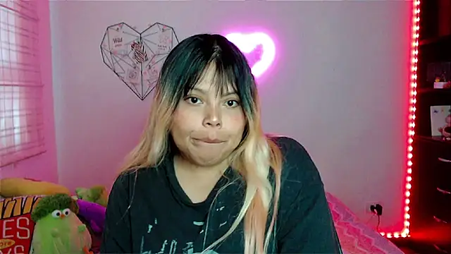 EllieMoonX online show from 02/19/26, 10:50