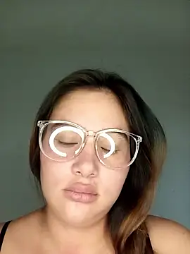 Snapshot of Natacha_02 chatting on 01/11/26, 07:02 Natacha 02 online show from 01/11/26, 07:02