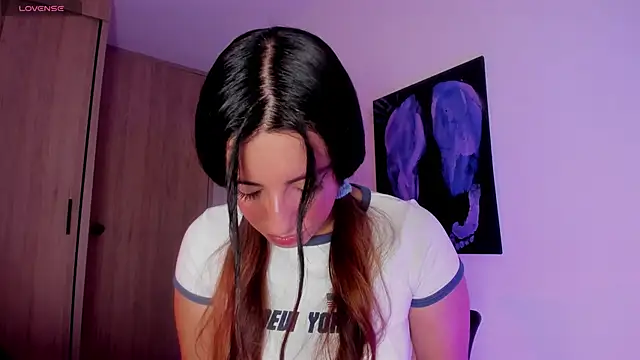 Meganthomson online show from 10/27/25, 02:15