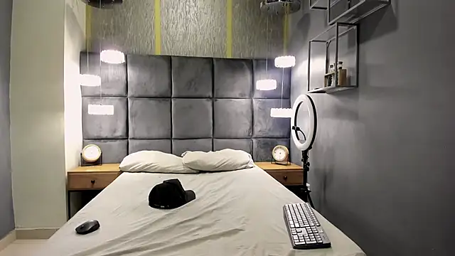 MorenitoDigno online show from 10/16/25, 06:53