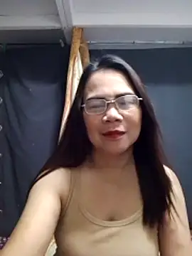 Snapshot of erma_joy chatting on 04/19/26, 07:49 erma joy online show from 04/19/26, 07:49